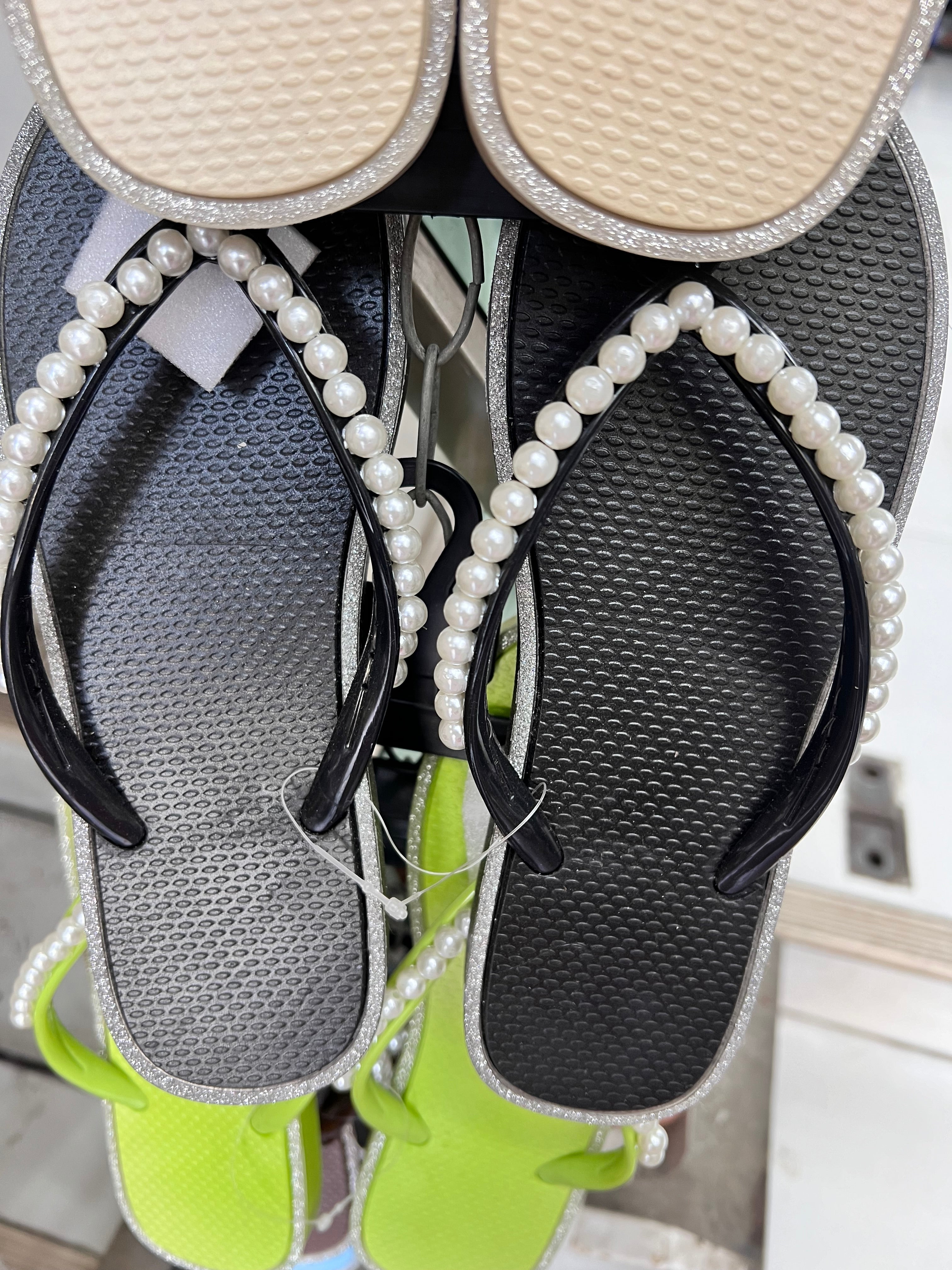 Pearl Slippons