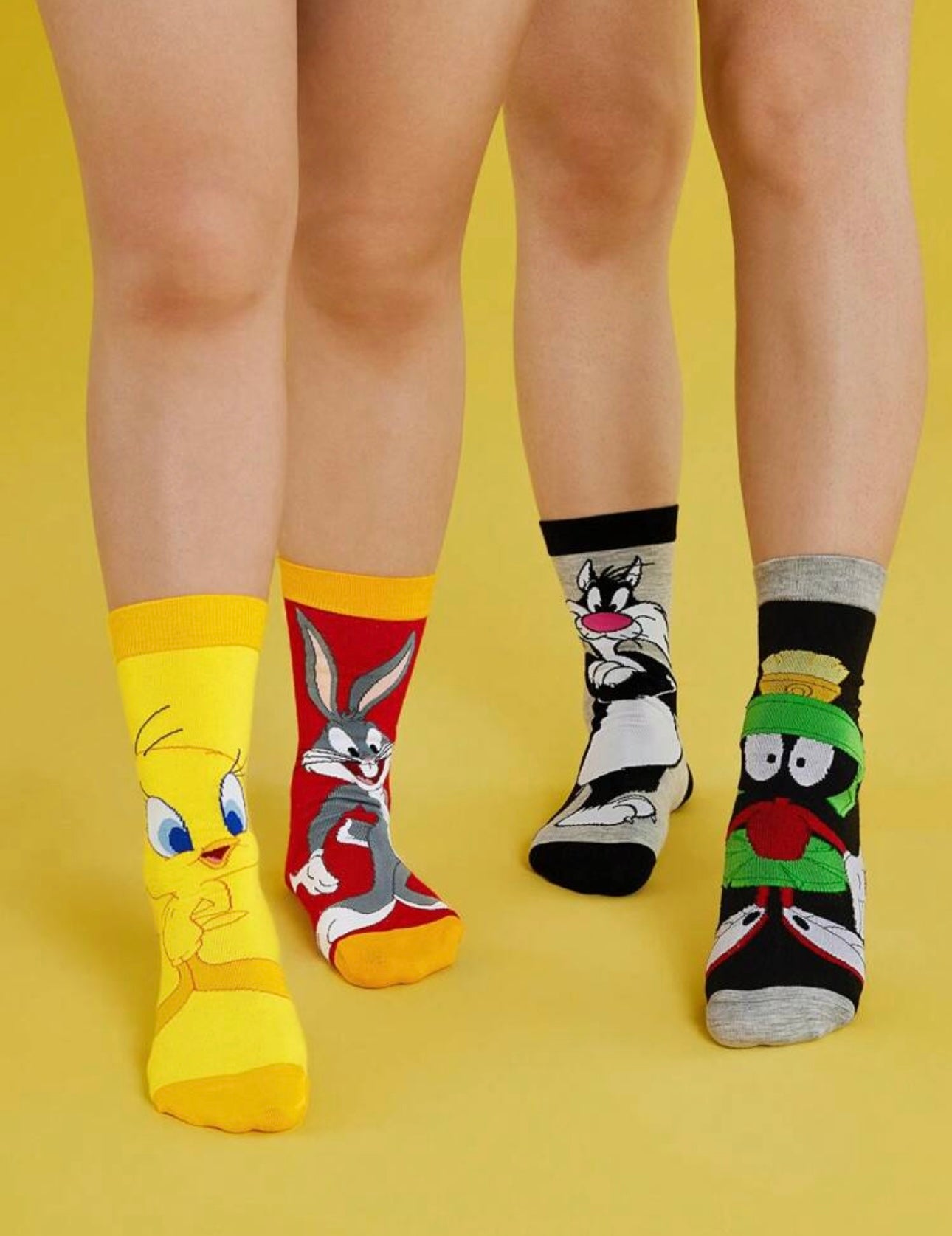 Nick 90s 2pcs/Set Women 90s Asymmetrical Cartoon Graphic Crew Socks