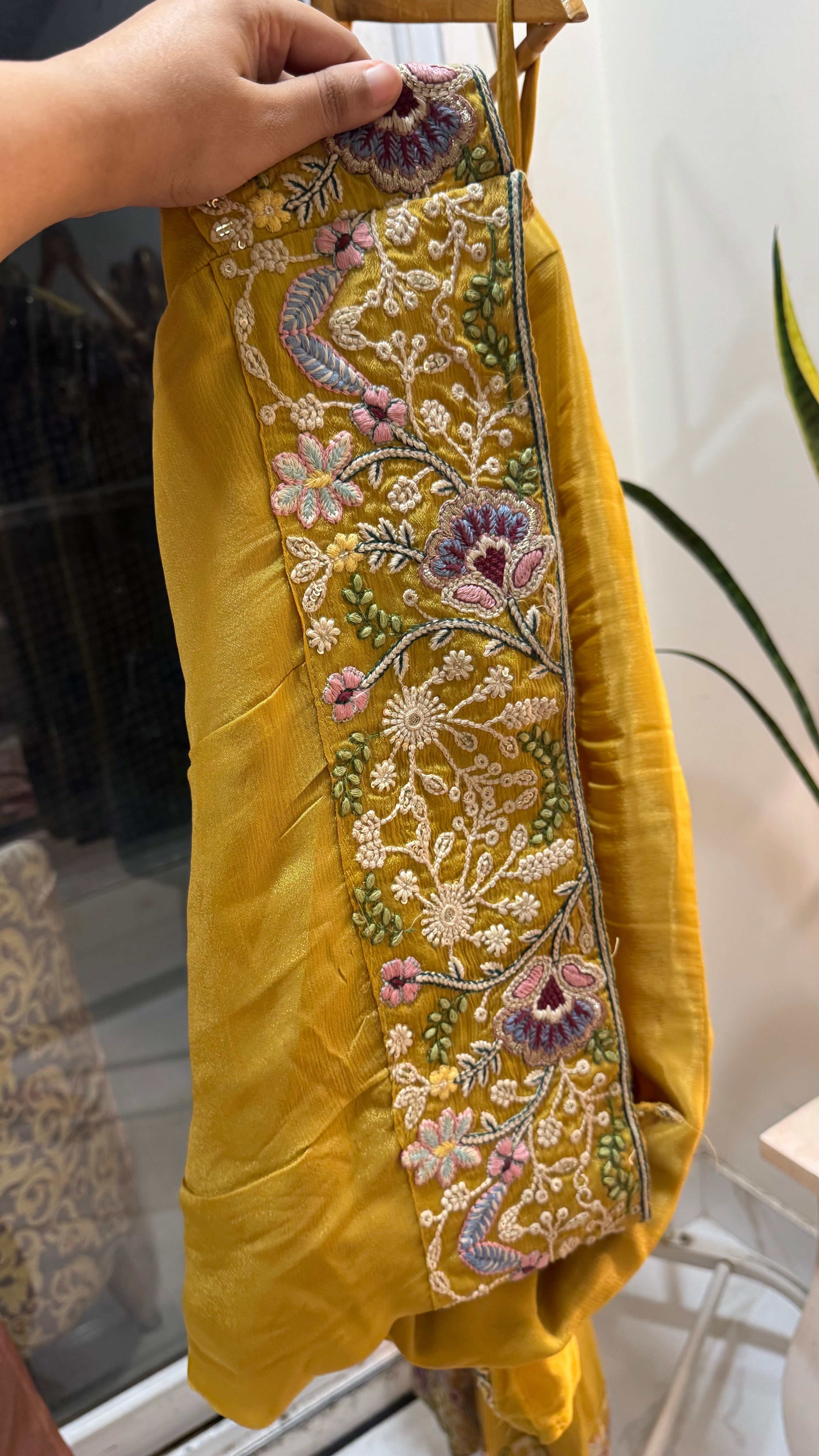 Embroided yellow cord set