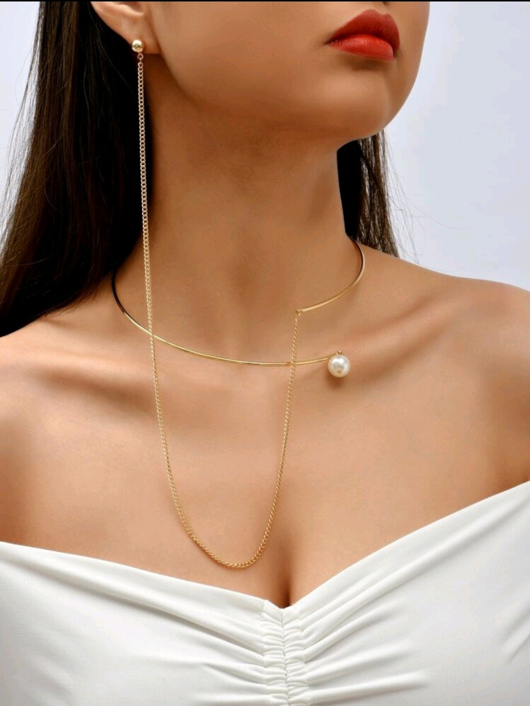 Bella faux pearl choker